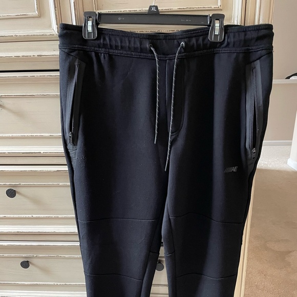 American Eagle Jogger Pants - Picture 1 of 3